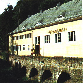 wkt02.jpg